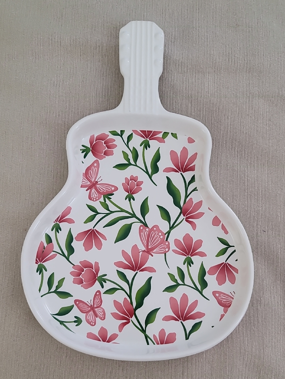 Dolly Parton Ceramic Floral Guitar-Shaped Serving Dish - Picture 13 of 13